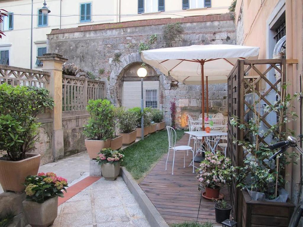 Hotel Amalfitana Пиза Екстериор снимка