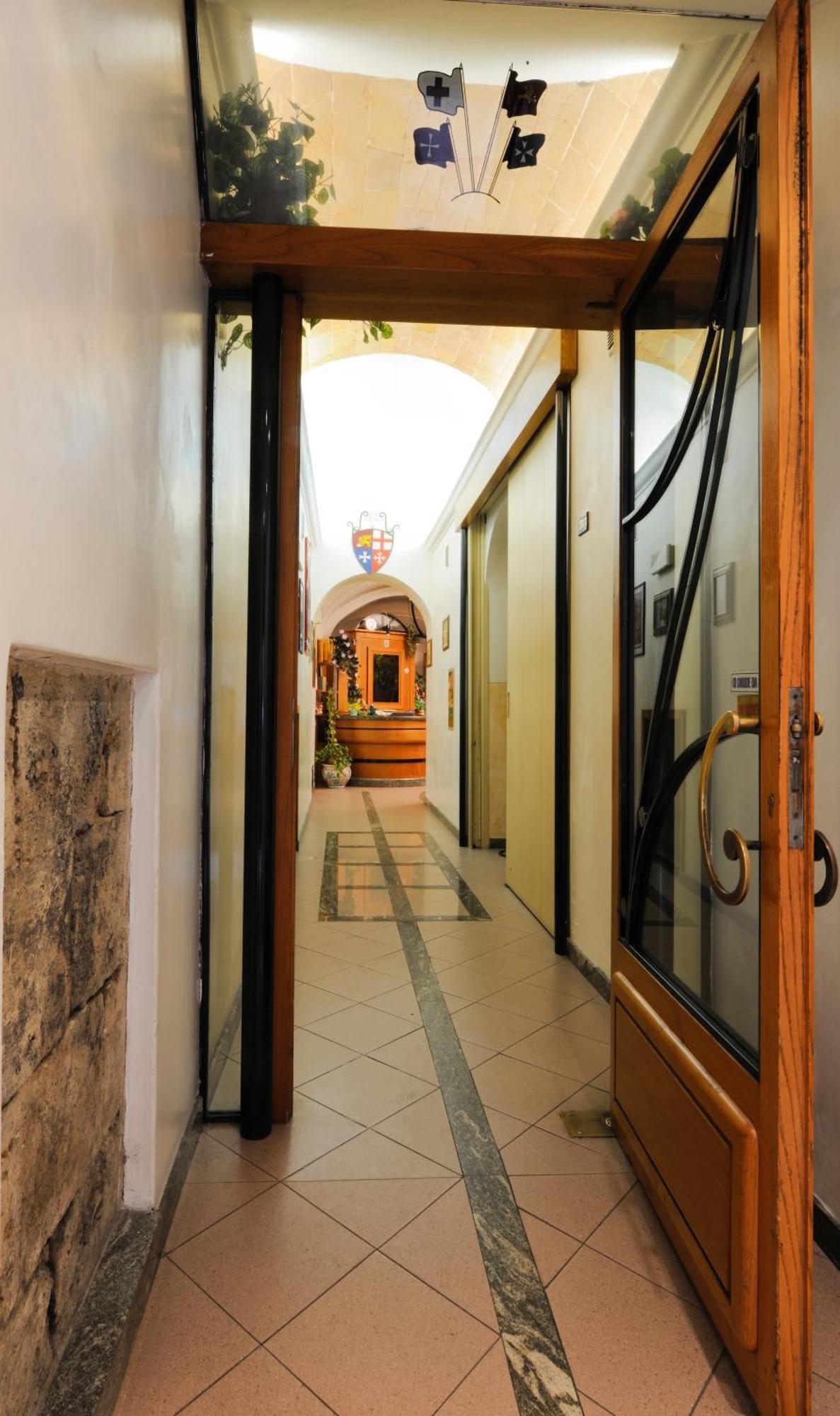 Hotel Amalfitana Пиза Екстериор снимка
