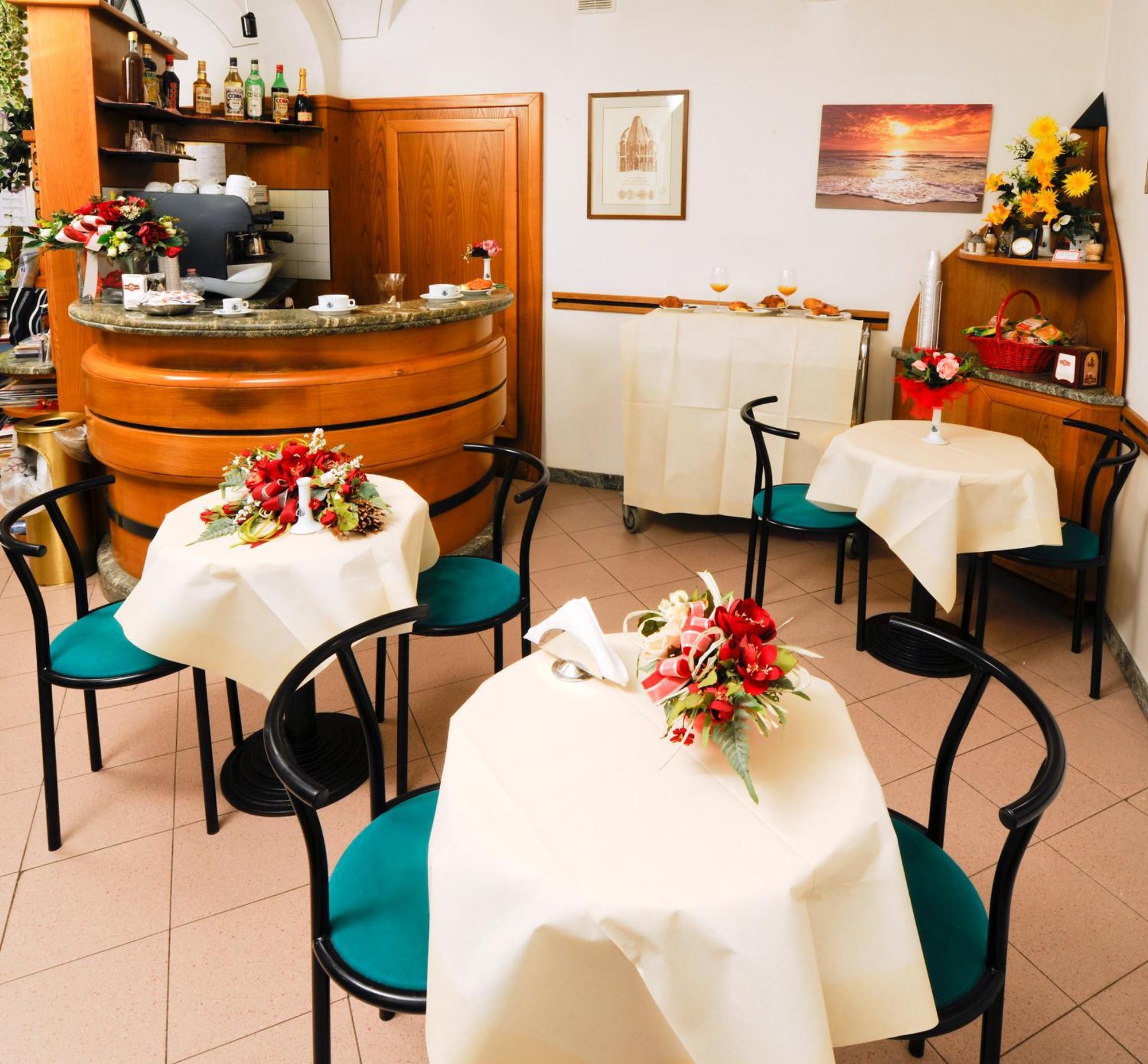 Hotel Amalfitana Пиза Екстериор снимка