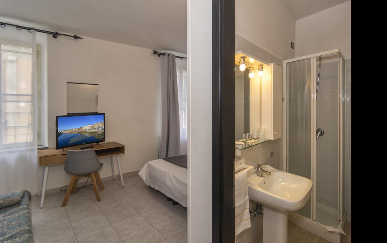 Hotel Amalfitana Пиза Екстериор снимка