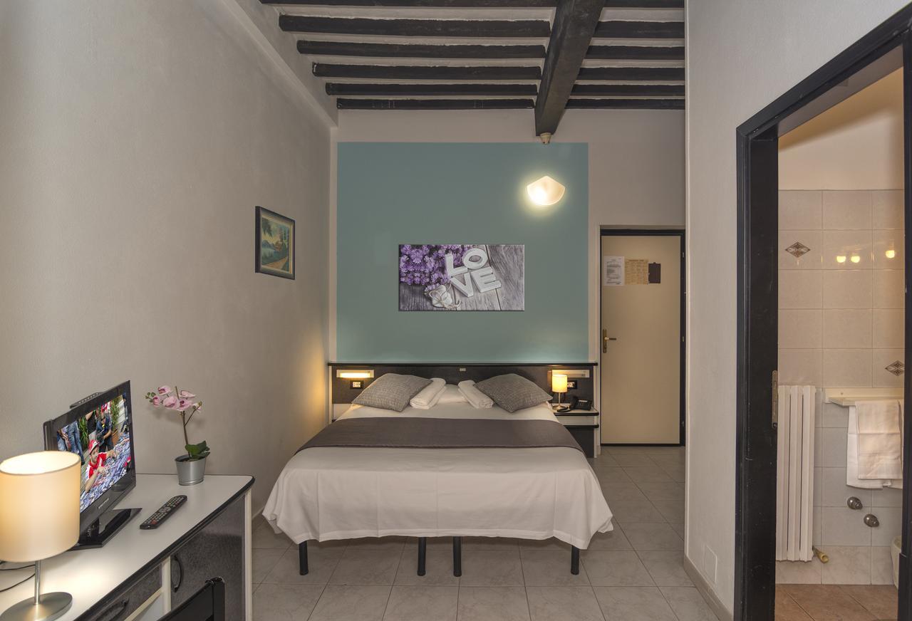 Hotel Amalfitana Пиза Екстериор снимка
