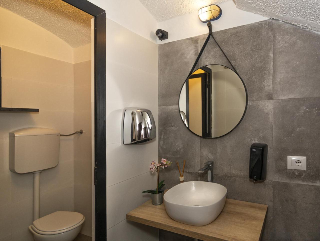 Hotel Amalfitana Пиза Екстериор снимка